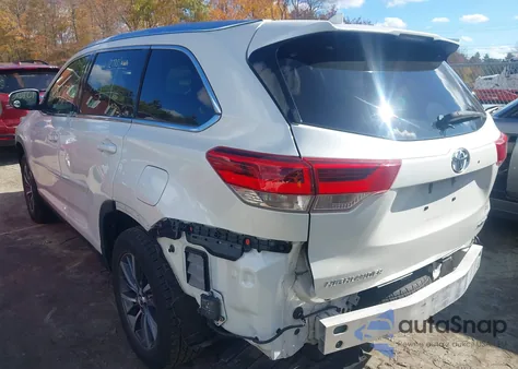 2019 Toyota Highlander Xle from USA, damaged, VIN 5TDJZRFH6KS605880